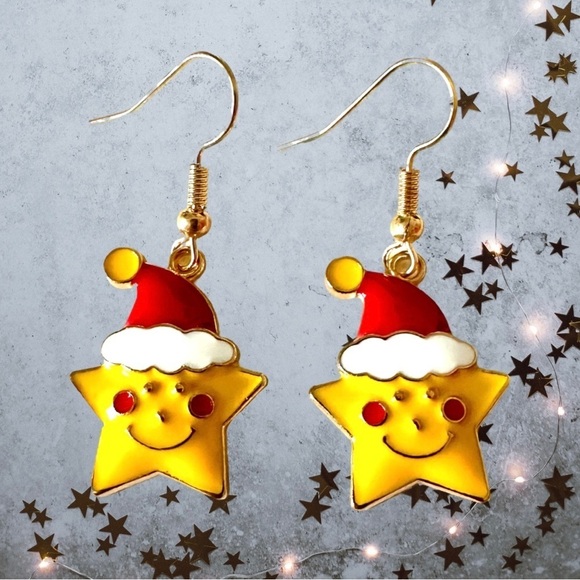 ⭐️ 5 for $25 Holiday Festive Christmas Star Hoop Earrings Gold Tone - Picture 1 of 7